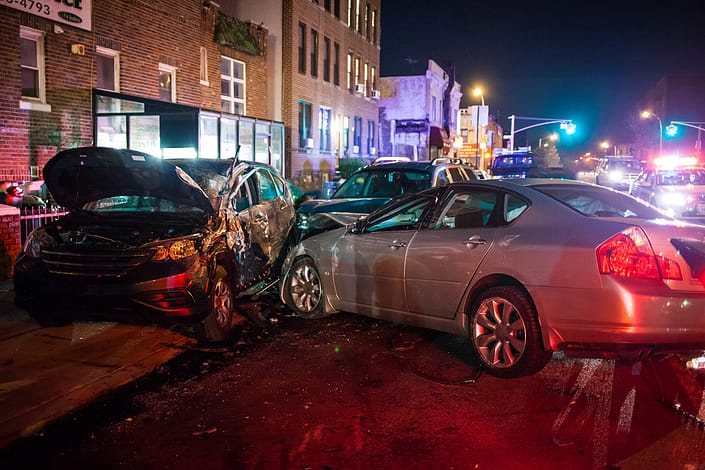 ¿Se puede demandar a un bar por atender excesivamente a un conductor ebrio en Texas? 3 Accidente de carro - Leyes de Dram Shop de Texas para accidentes por conductores ebrios - ¿Puede demandar a un bar cuando lo atropella un conductor ebrio?