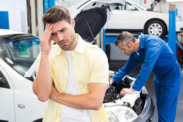 Cómo un abogado de accidentes de auto puede ayudarle con su reclamo por daños a la propiedad después de un accidente de tránsito 3 Reparación de automóviles después de un accidente de tránsito. Reclamo por daños a la propiedad.
